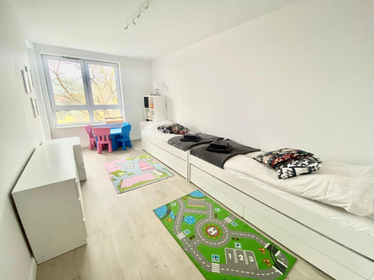 Rodzinny Apartament Platany Centrum 코워브제크 외부 사진